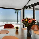 Catalina - 30m From The Sea By Interhome