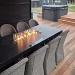 Catalina - 30m From The Sea By Interhome