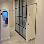 Catalina - 30m From The Sea By Interhome