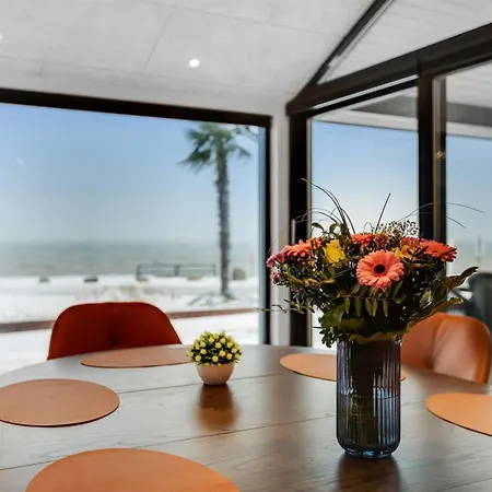 Catalina - 30m From The Sea By Interhome