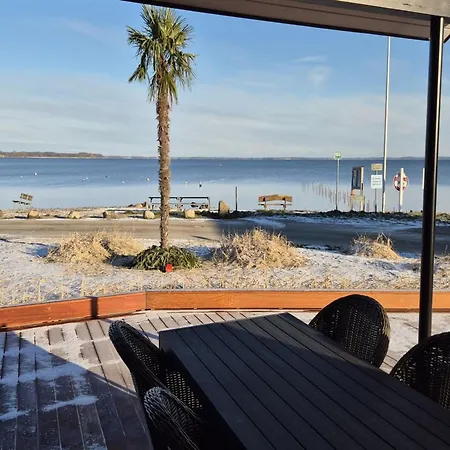 Catalina - 30m From The Sea By Interhome *