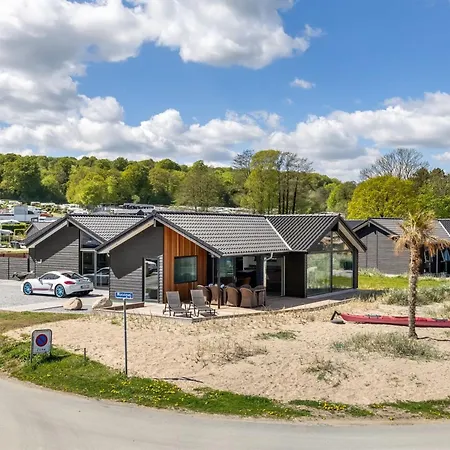 Catalina - 30m From The Sea By Interhome *