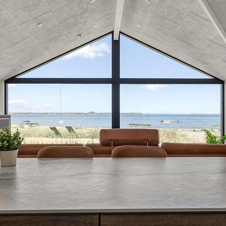 Catalina - 30m From The Sea By Interhome Sjolund