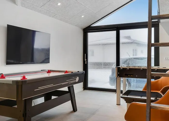 Catalina - 30m From The Sea By Interhome Semesterbostad Sjolund