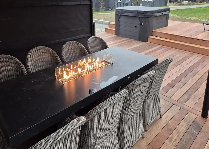 Catalina - 30m From The Sea By Interhome